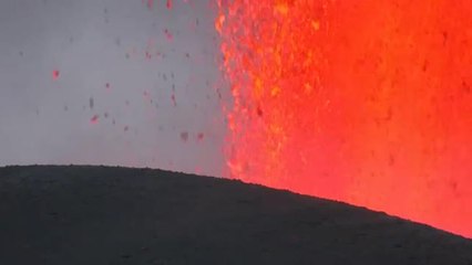 El volcán de La Palma busca nombre oficial