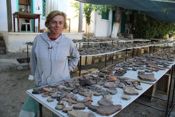 Arslantepe Höyüğü kazılarında toprak küplerde iki çocuk iskeleti bulundu
