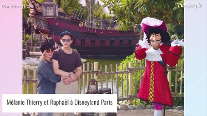 Download Video: Mélanie Thierry et Raphaël en couple : week-end en amoureux à Disneyland Paris