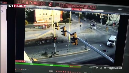 Aynı kavşakta bir hafta arayla ikinci kaza: 6 yaralı