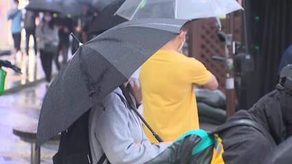 [날씨] 전국에 강한 비...중부 밤, 남부 내일 그쳐 / YTN