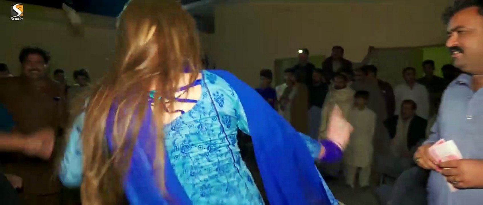 Assaan_Lok_Sir_Phire_Haan_-_Pari_Paro_Punjabi_Dance_Performance, world entertainment