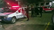 Homem é detido pela GM acusado de agredir a companheira e a sogra na Av. Carlos Gomes, em Cascavel