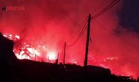 La lava del volcán de La Palma alcanza el mar diez días después