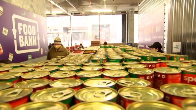 International students forced to turn to foodbanks during pandemic