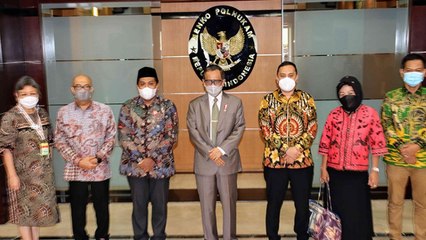 Temui Mahfud MD, NasDem Perjuangkan Gelar Pahlawan Nasional untuk Syaikhona Kholil