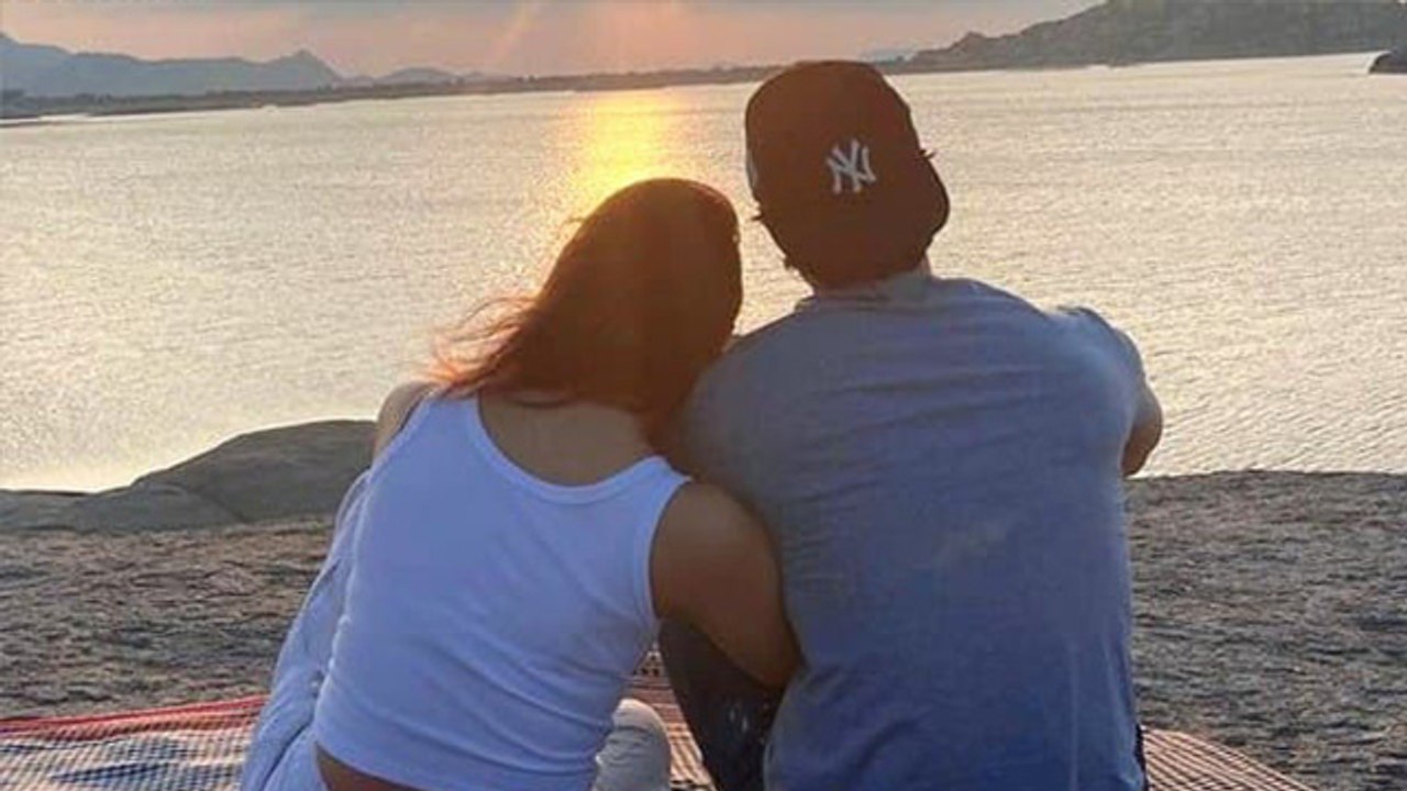 Alia की जिंदगी बन चुके हैं Ranbir, सामने आई दोनों की Romantic Photos | FilmiBeat