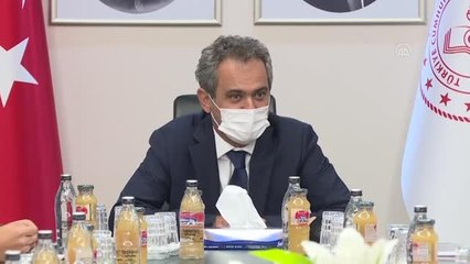 Son dakika gündem: Milli Eğitim Bakanı Özer, liseli öğrencilerin taleplerini dinledi