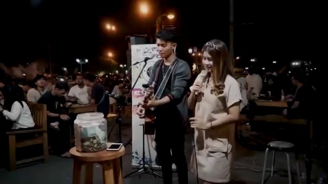 AKU MAU - ONCE (LIRIK) LIVE AKUSTIK COVER BY NABILA FT TRISUAKA