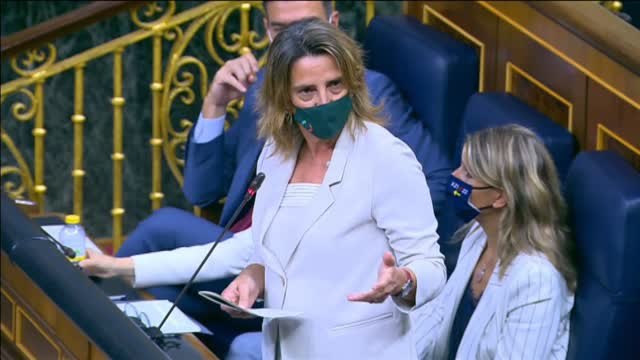 El Gobierno considera un inmenso error las cartas enviadas por las eléctricas a sus clientes y trabajadores