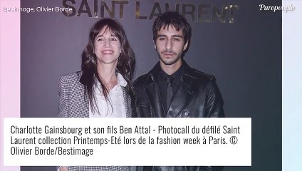 Скачать видео: Charlotte Gainsbourg retrouve le sourire auprès de son fils Ben chez Saint Laurent