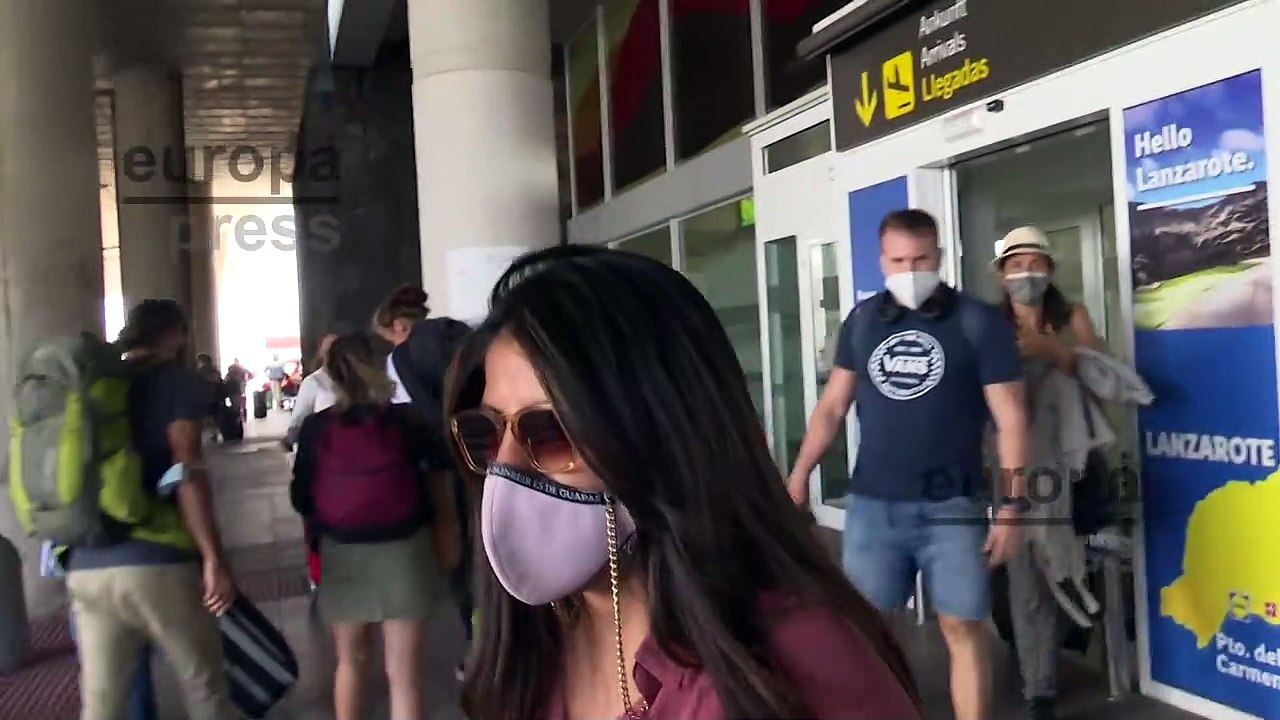 Isa Pantoja asegura haberse enterado del fallecimiento de su abuela al aterrizar