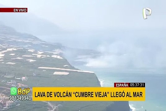 ¡Imágenes impresionantes!: Lava del volcán de La Palma llegó al mar generando nubes toxicas