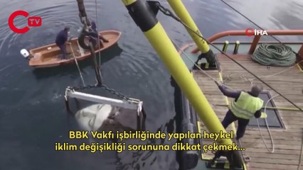 İspanya'da nehrin ortasına yerleştirilen heykel korkuttu