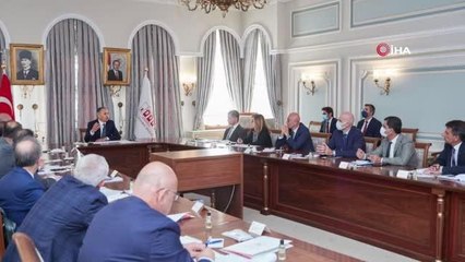 İstanbul Valisi Ali Yerlikaya, üniversite rektörleri ile bir araya geldi