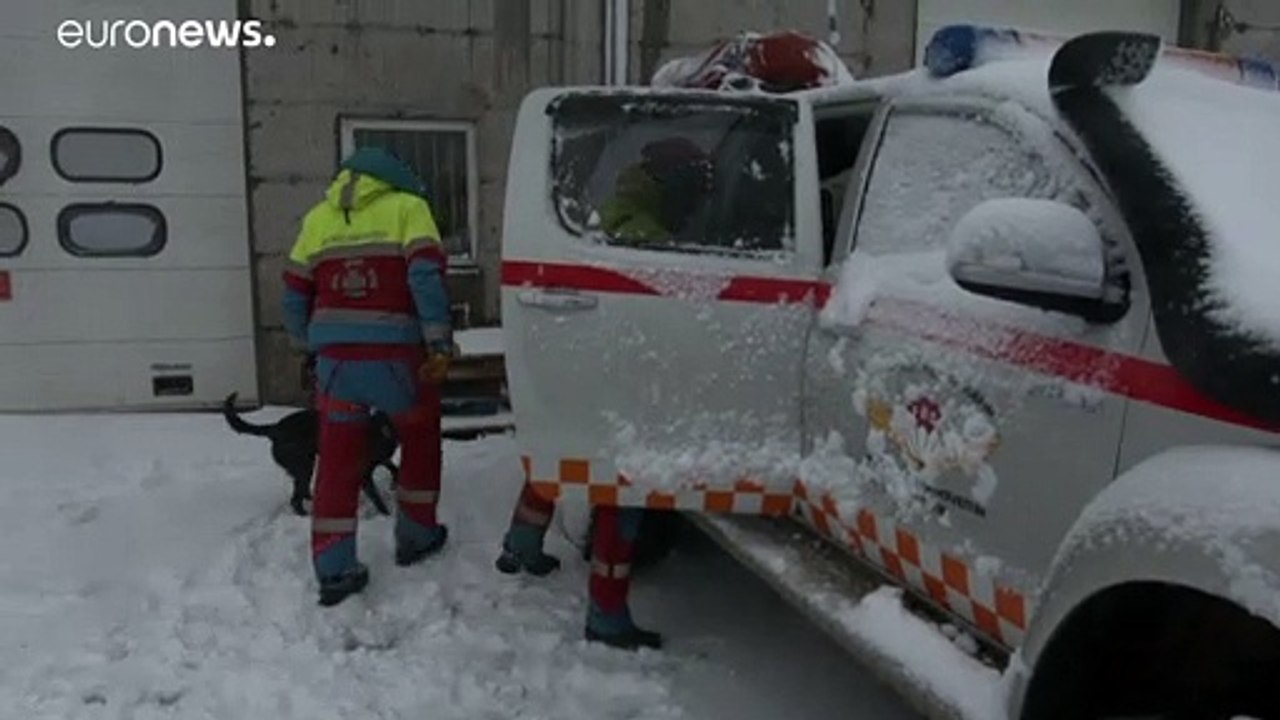 Wetterkapriolen: Schneesturm auf Island