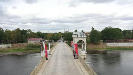 Tarihi Meriç Köprüsü üzerinde satranç oynandı
