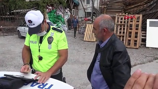 POLİS MÜDÜRÜNDEN IŞIK İHLALİ YAPAN SÜRÜCÜYE: CEZANI BEN ÖDERİM, YETER Kİ SİZE BİR ŞEY OLMASIN