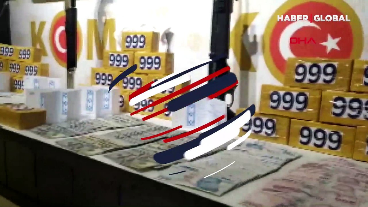 Ankara merkezli uyuşturucu operasyonunda gözaltına alınan sanıklar adliyede