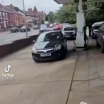 Petrol Station Wankers l Manny Boyz