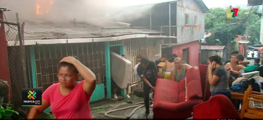 tn7-Incendio-consumió-10-casas-tras-explosión-de-cilindro-de-gas-290921