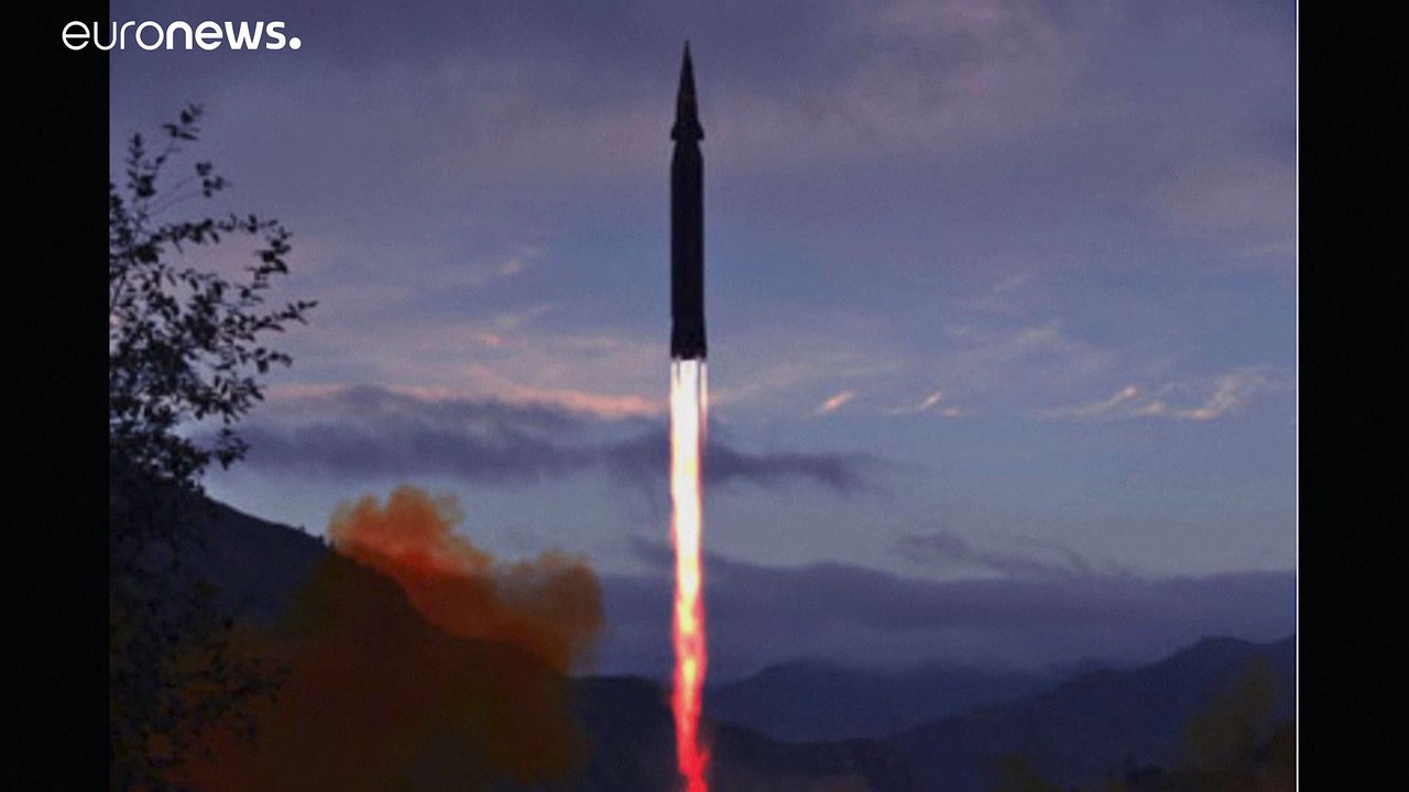 Nordkorea zeigt Foto der neuen 'Hyperschallrakete'