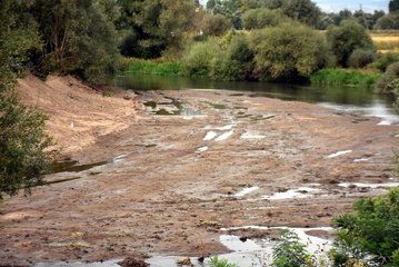 EDİRNE'DE KURAKLIK NEDENİYLE TUNCA NEHRİ DİP SEVİYEDE