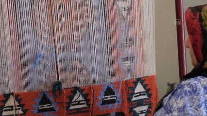 Şarkışla'nın tescilli kilimlerinin yaşatılması için çalışma yürütülüyor