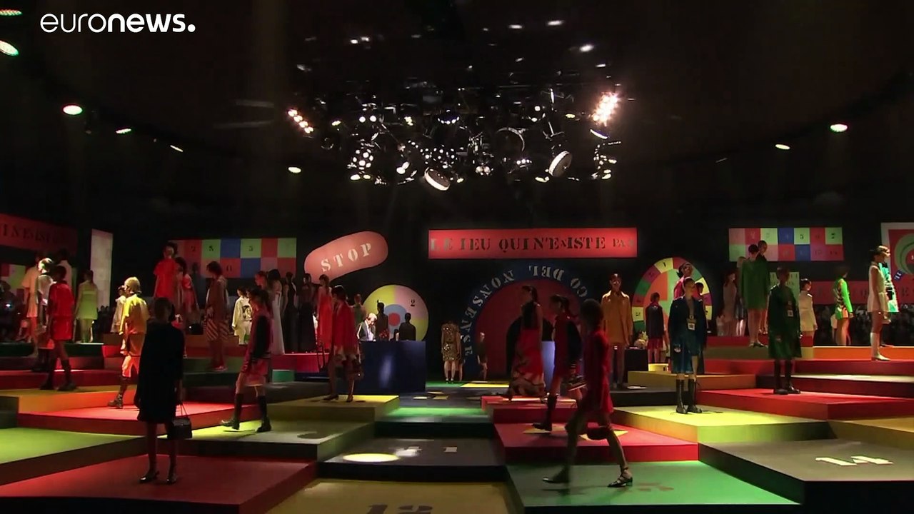 Echte Modenschauen: Fashion Week versprüht Lebensfreude in Paris