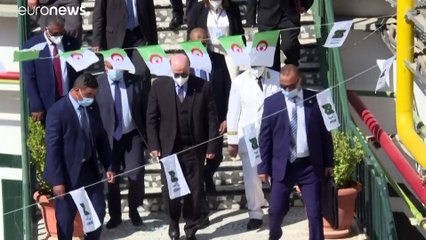 Le Coronavac produit en Algérie : une première et "une grande réalisation" selon le gouvernement