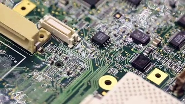 Circuit électronique de carte mère