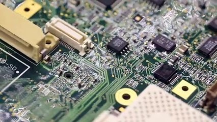 Circuit électronique de carte mère