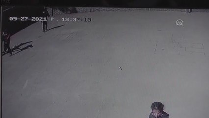 Dili boğazına kaçan öğrenci, öğretmenin müdahalesiyle kurtuldu