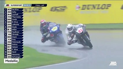 L @motoamerica  #ahasave @ahasave  —— At @barbermotorpark, 17-year-old @gabrieldasilva_4 went toe to toe against 2021 class champ @seandylankelly in the final Supersport race of the season and got his first career MotoAmerica win.