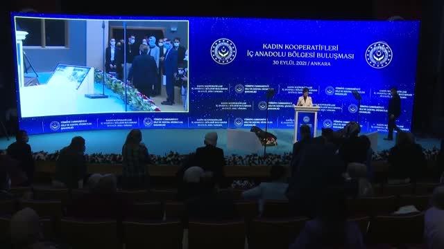 Son dakika: Bakan Yanık: Kadınların dahil olmadığı hiçbir çalışmanın hiçbir projenin hayatiyetini sürdürme şansı yok