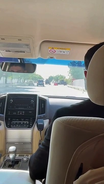 Irak Büyükelçisi Ali Razi Güney 'Kurtlar Vadisi' müziğiyle elçilik binasına girdi