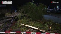 Zerstörung und Verletzte durch Tornados in Kiel und Australien