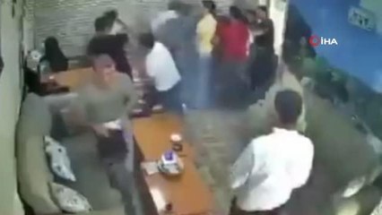 Son dakika haber... Şırnak'ta yemeği beğenmedik kavgası kamerada