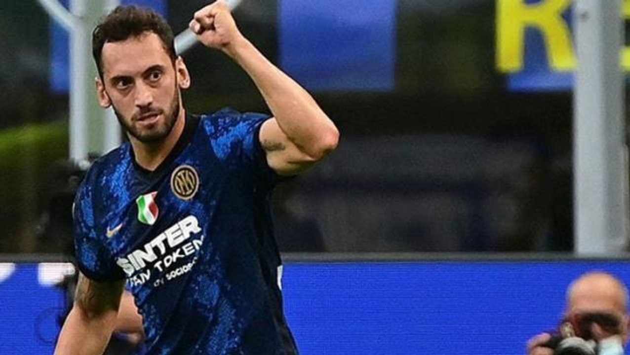 Inter'de Hakan Çalhanoğlu krizi patlak verdi! Tepkilerin ardı arkası kesilmiyor