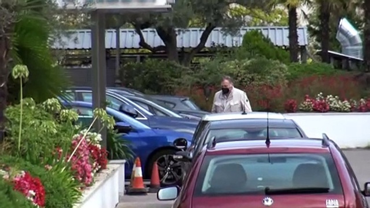 Ana Obregón visita a Antonio García en el hospital junto a sus hermanos