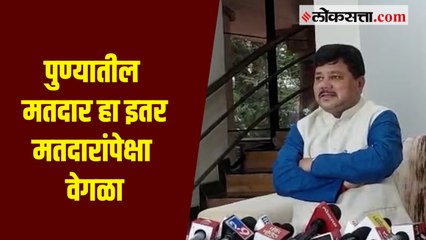 घरात साफसफाई करताना समोर आला कोब्रा; असे केले बरणीत बंद