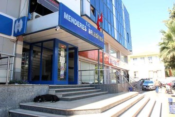 Menderes Belediyesi hacizden döndü