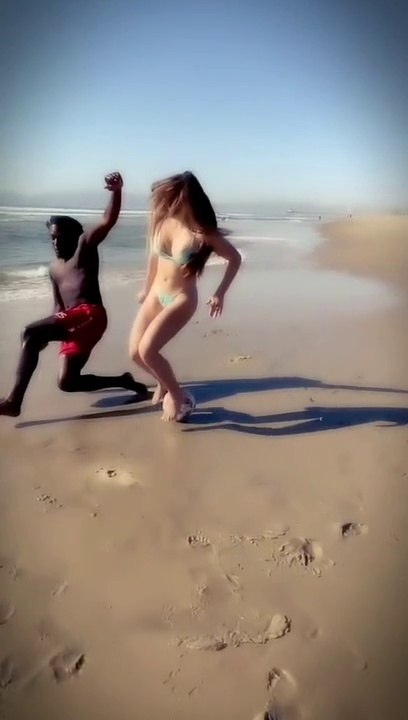 drible in the beach