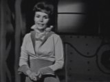 Teresa Brewer - Pack Up Your Troubles In Your Old Kit-Bag/Smiles/Till We Meet Again (Medley/Live On The Ed Sullivan Show, July 2, 1961)