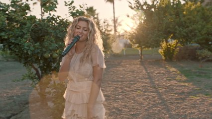 Tori Kelly - Waving Through A Window