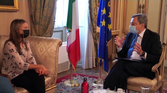 Марио Драги оправдывается перед Гретой Тунберг