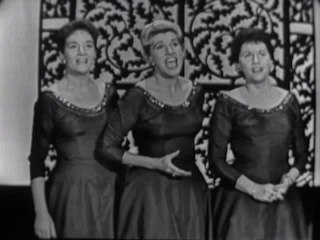 The Andrews Sisters - Down In The Valley
