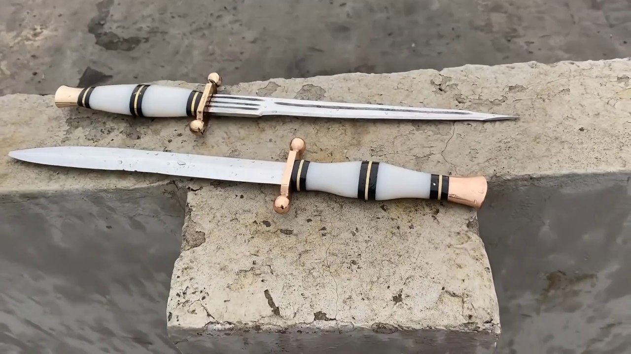 Converting a Rusty FILE into an Awesome Knife