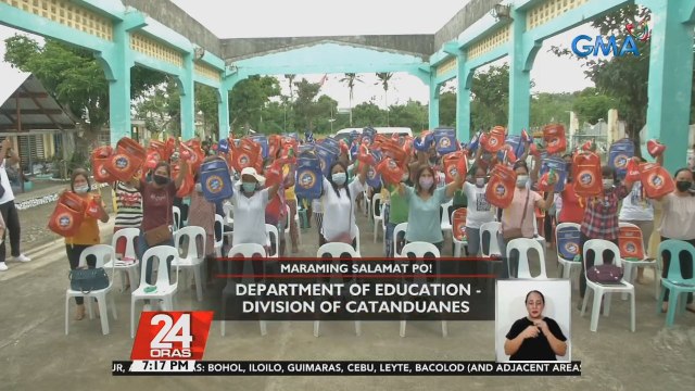 Mahigit 800 na mag-aaral sa Catanduanes nakatanggap ng mga school supplies at hygiene kit mula sa GMA Kapuso Foundation | 24 Oras