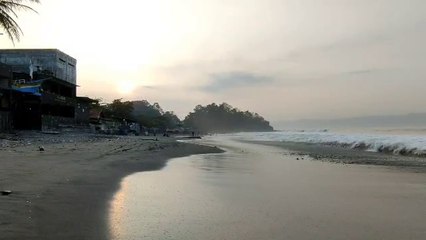 Begini... wisata Hemat keluarga di pantai Kebon kelapa Pelabuhan Ratu sukabumi